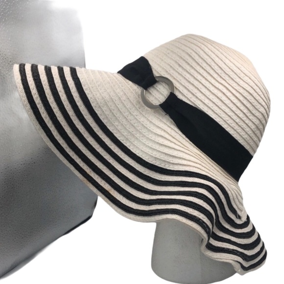 Weisner Accessories - Weisner Women's White with Black accents One Size